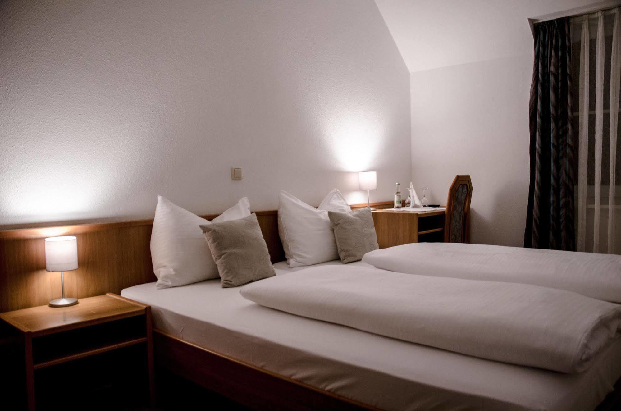 שונגאו Hotel Blaue Traube מראה חיצוני תמונה